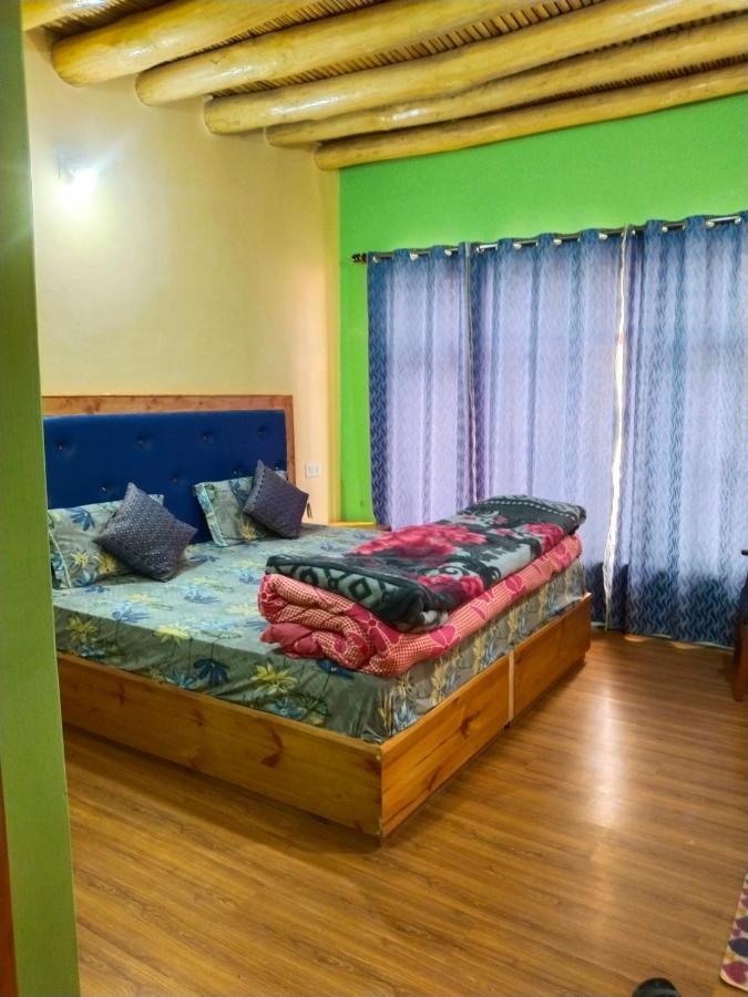 Noor Guest House Leh Esterno foto