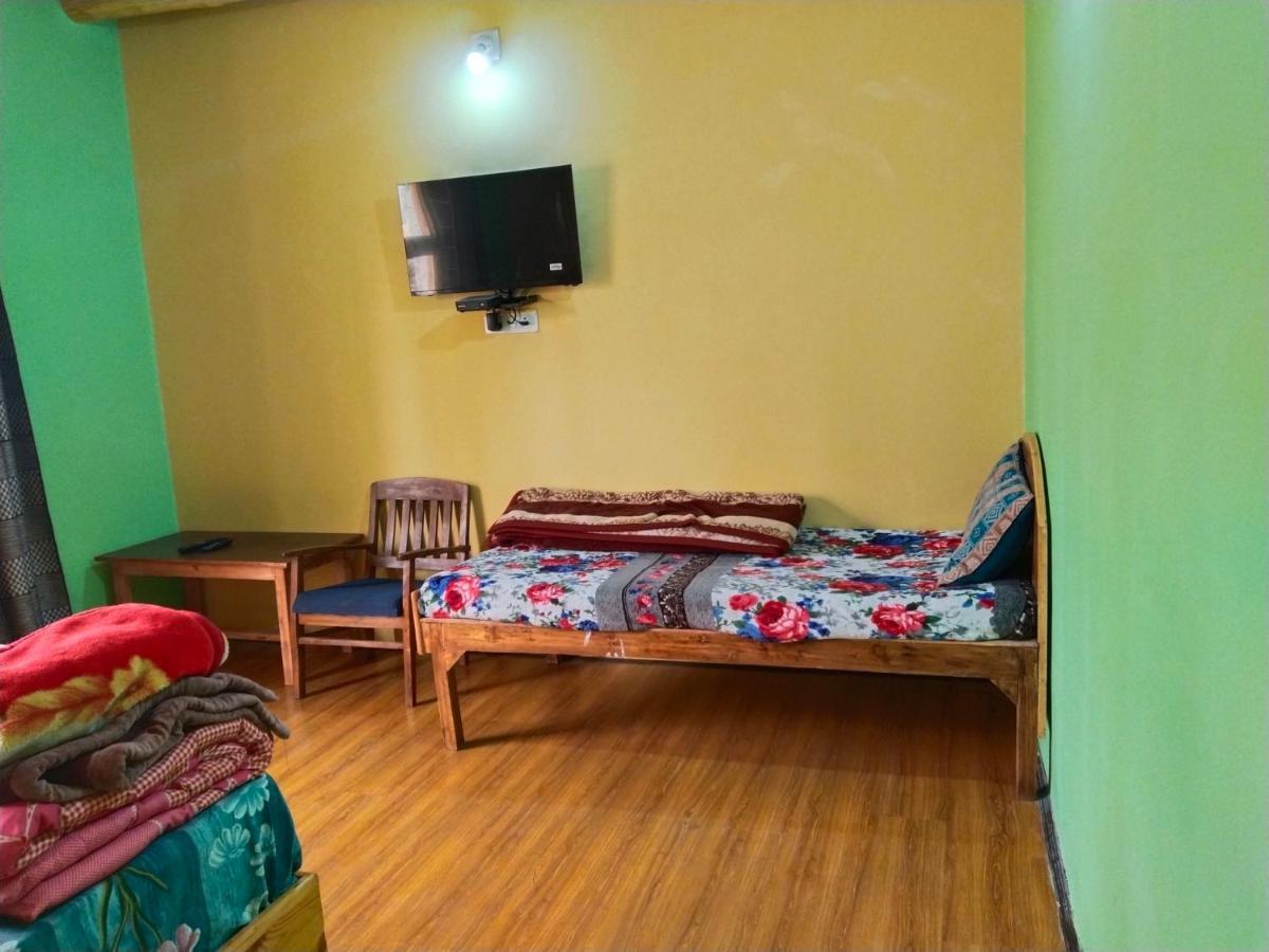 Noor Guest House Leh Esterno foto