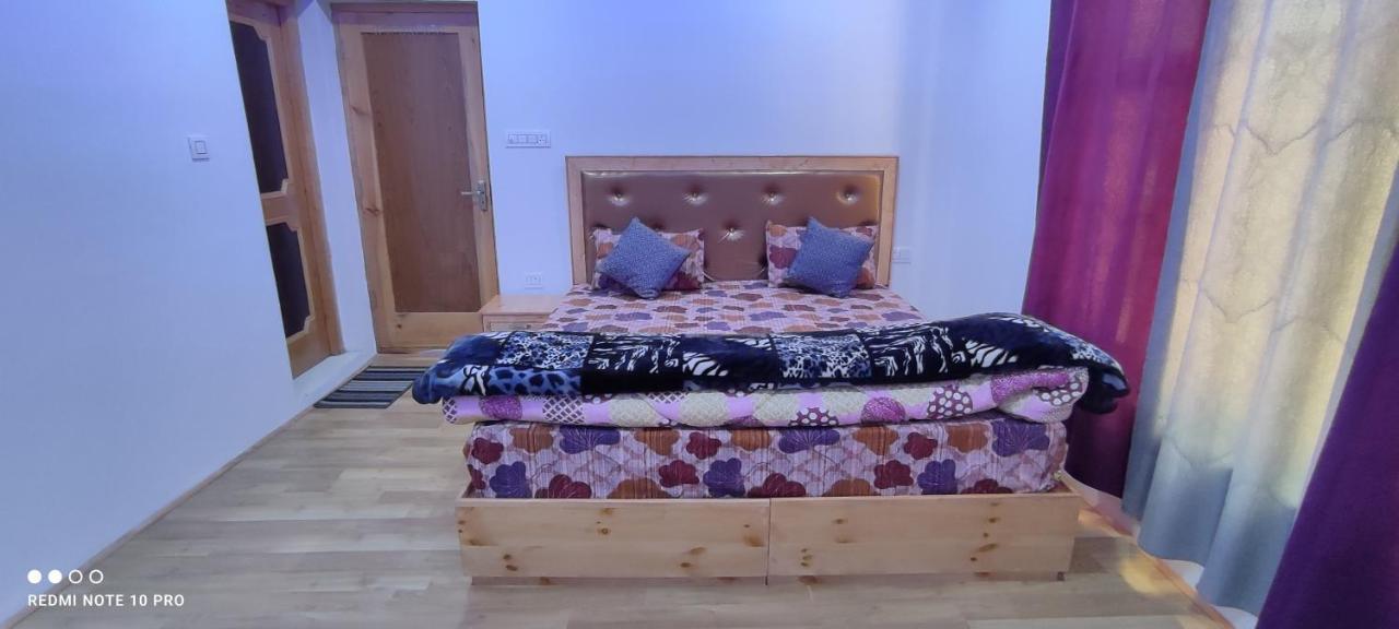 Noor Guest House Leh Esterno foto